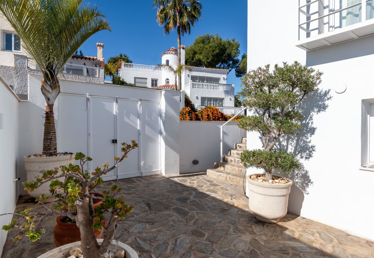 Villa en Nerja - Casa Vista - Oasis Properties