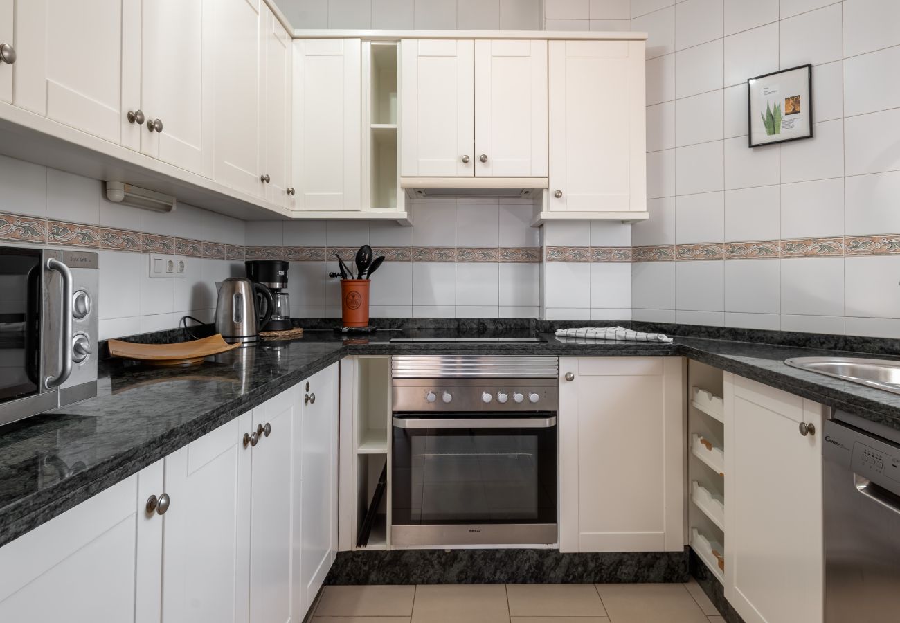 Apartment in Nerja - Tetuan 46 - Oasis Properties