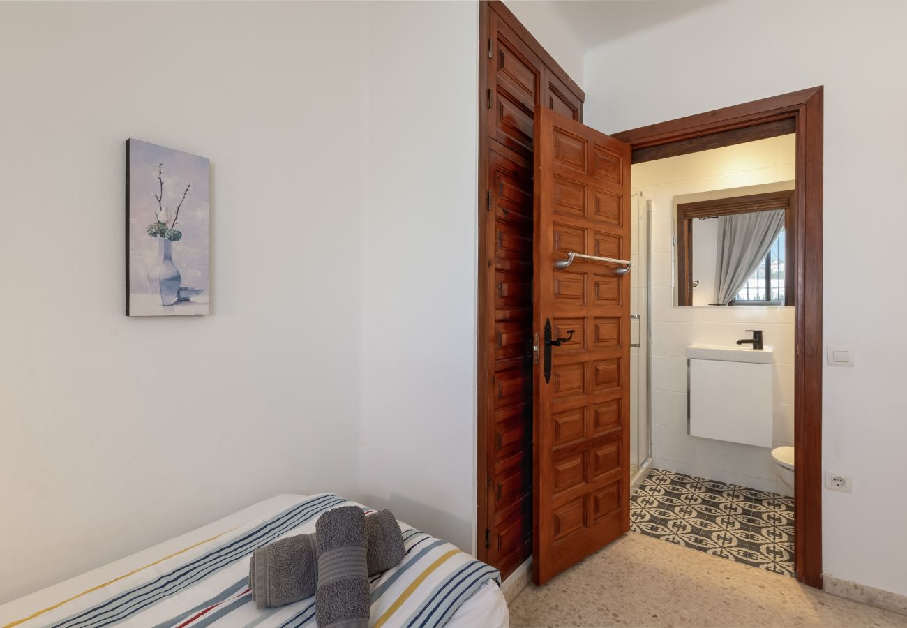 House in Nerja - Tetuan 40 - Oasis Properties