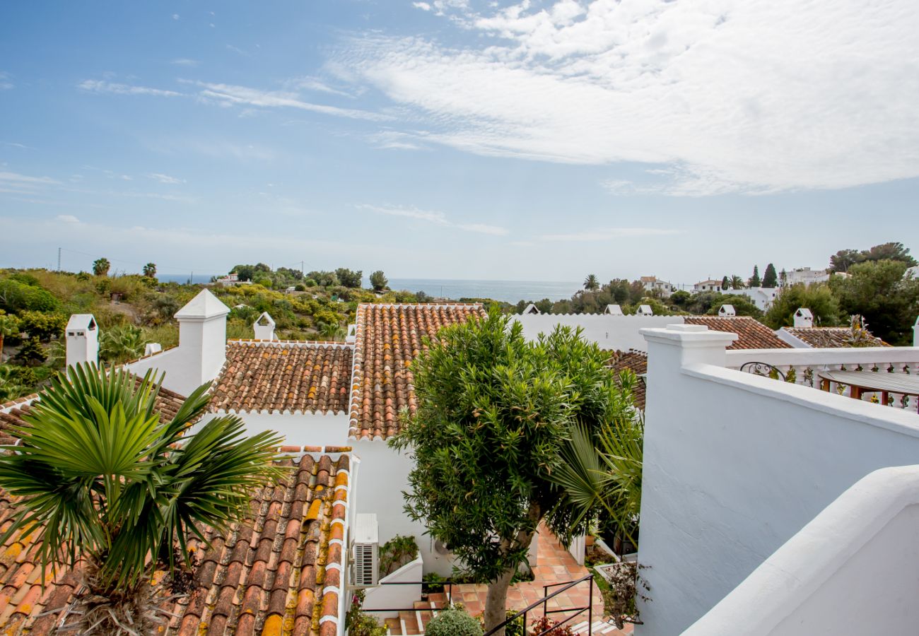 Apartment in Nerja - Las Palmas 17B - Oasis Properties