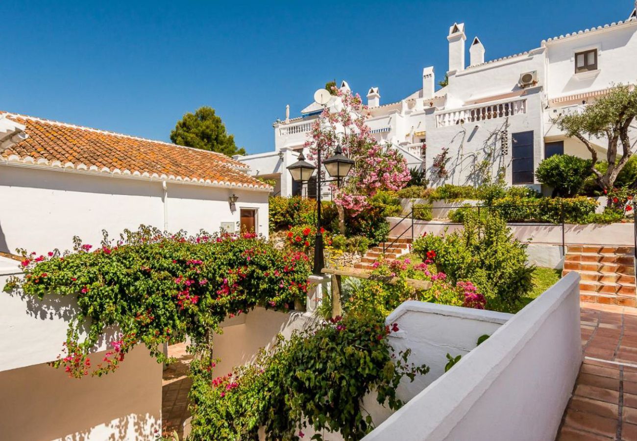 Apartment in Nerja - Las Palmas 17B - Oasis Properties