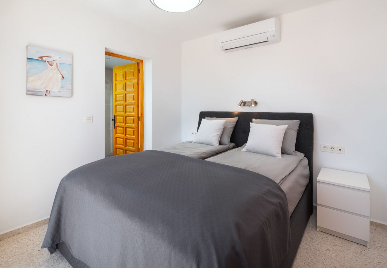 House in Nerja - Tetuan 42 - Oasis Properties