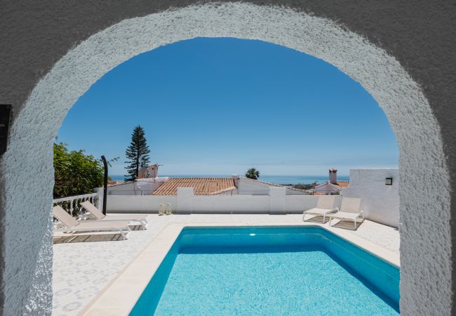 Villa in Nerja - Villa Los Pomelos - Oasis Properties