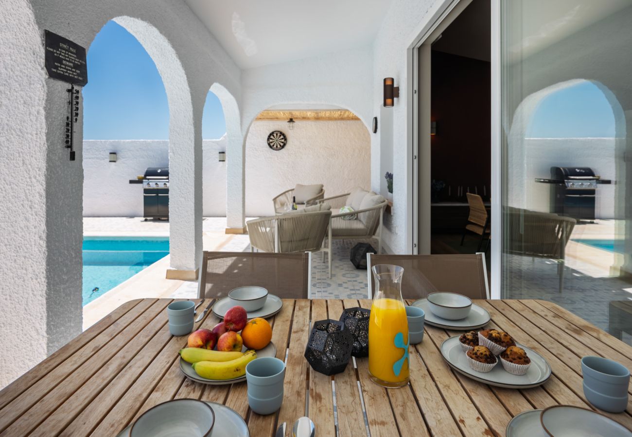 Villa in Nerja - Villa Los Pomelos - Oasis Properties