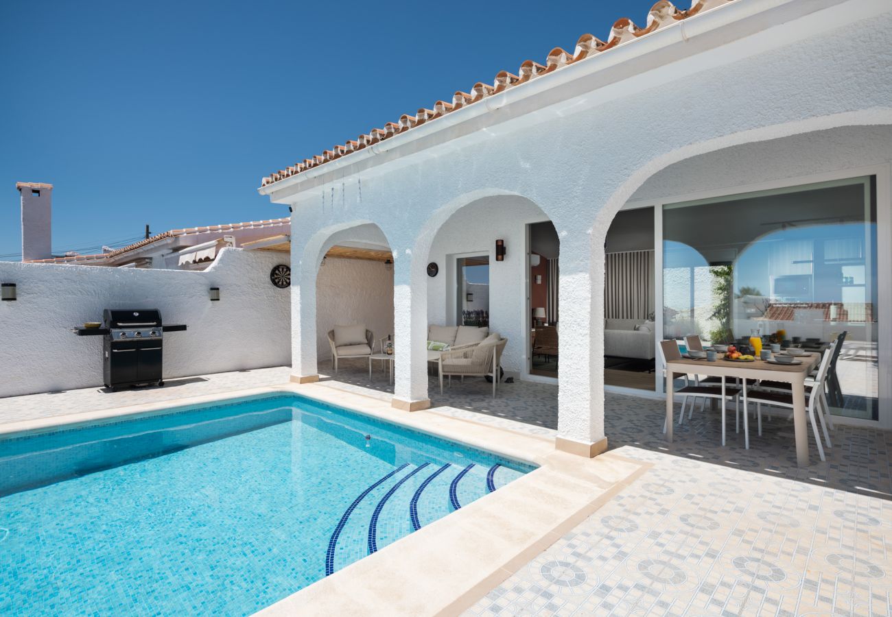 Villa in Nerja - Villa Los Pomelos - Oasis Properties