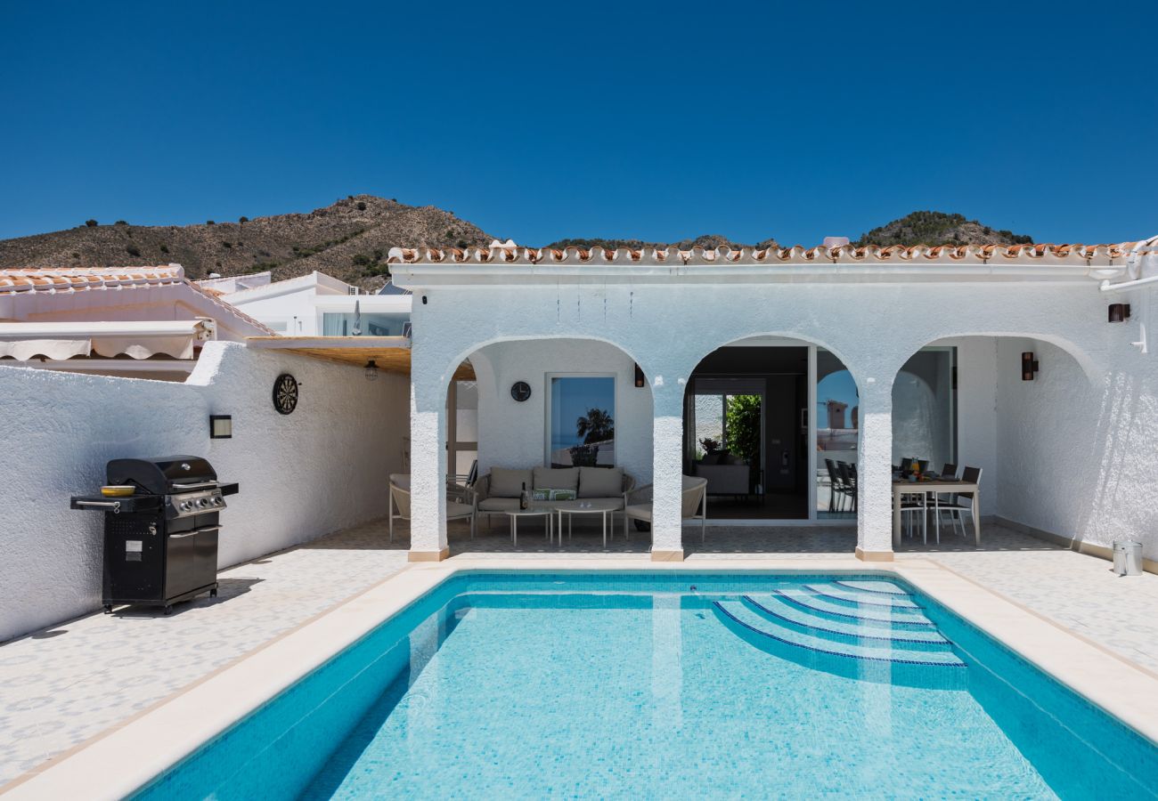 Villa in Nerja - Villa Los Pomelos - Oasis Properties