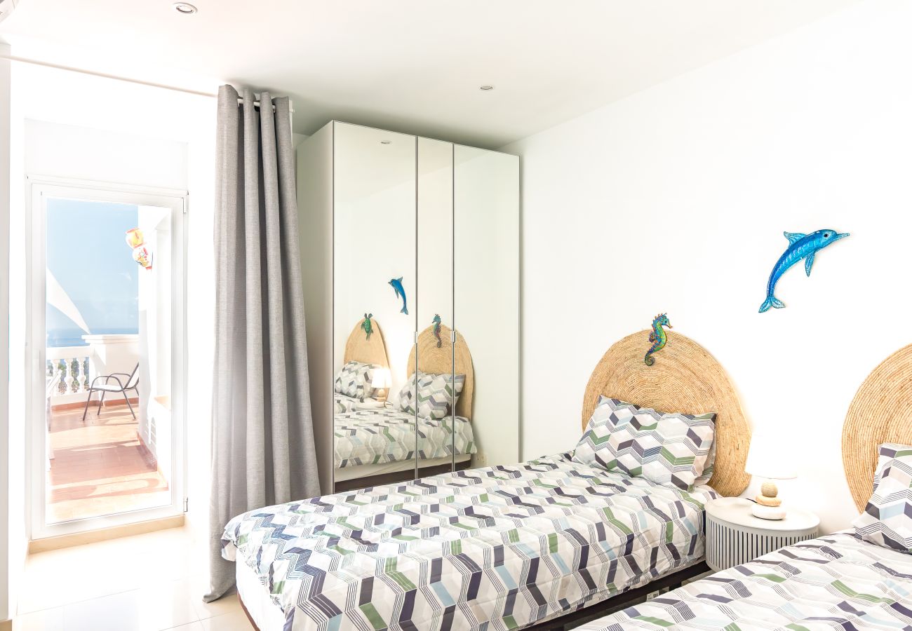 Apartment in Nerja - Tetuan 15 - Oasis Properties